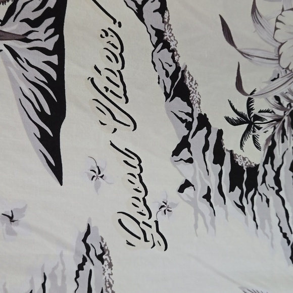 Good Vibes tropical short sleeve shirt - Picture 11 of 12